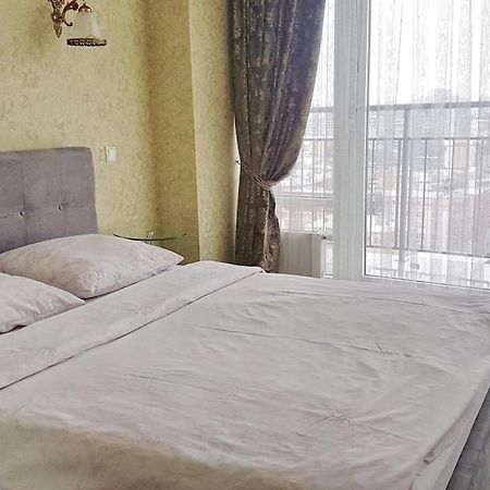 Most City Apart-Hotel Днепър Екстериор снимка