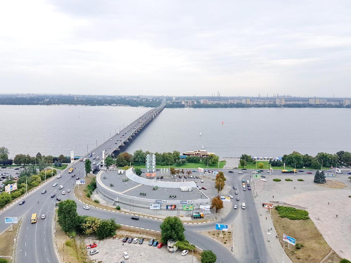 Most City Apart-Hotel Днепър Стая снимка
