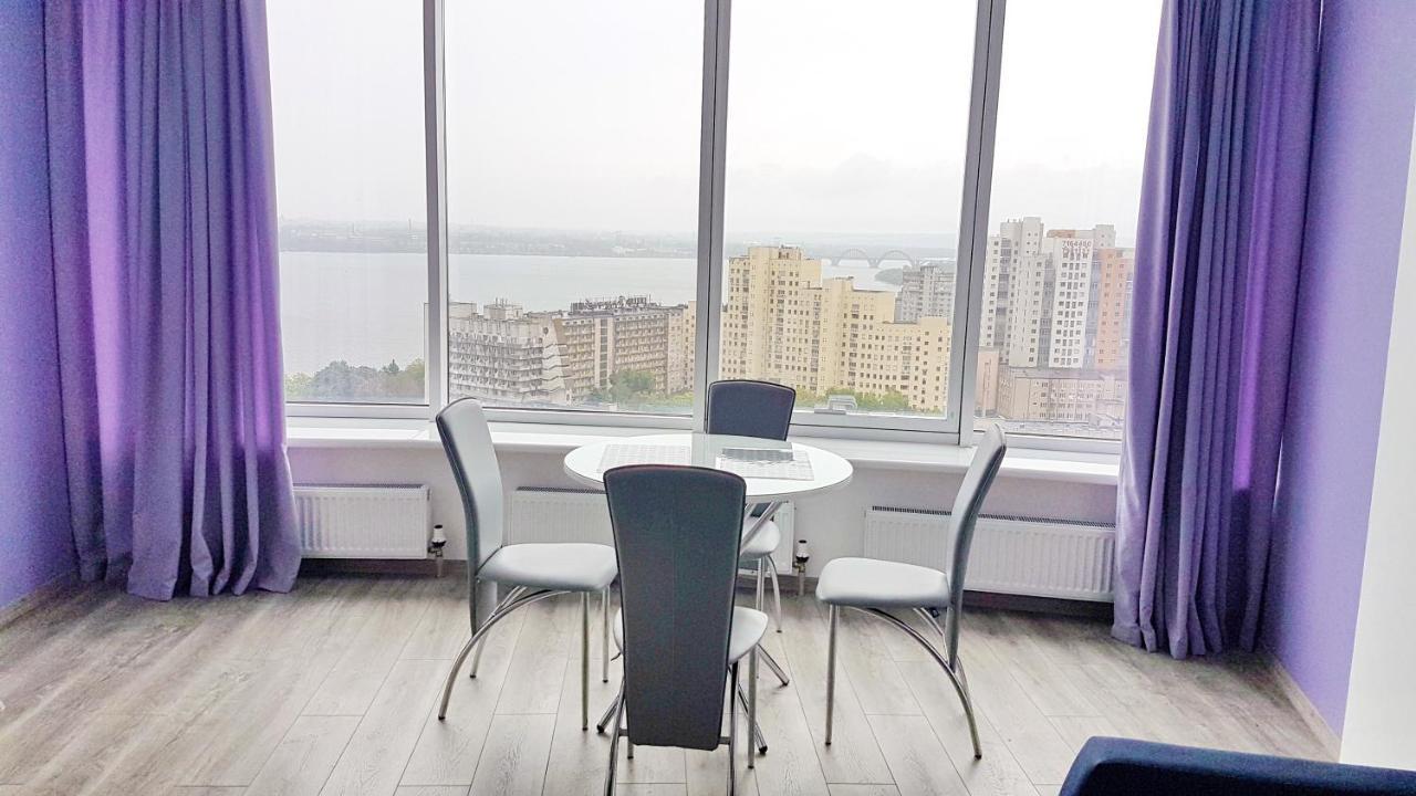 Most City Apart-Hotel Днепър Екстериор снимка