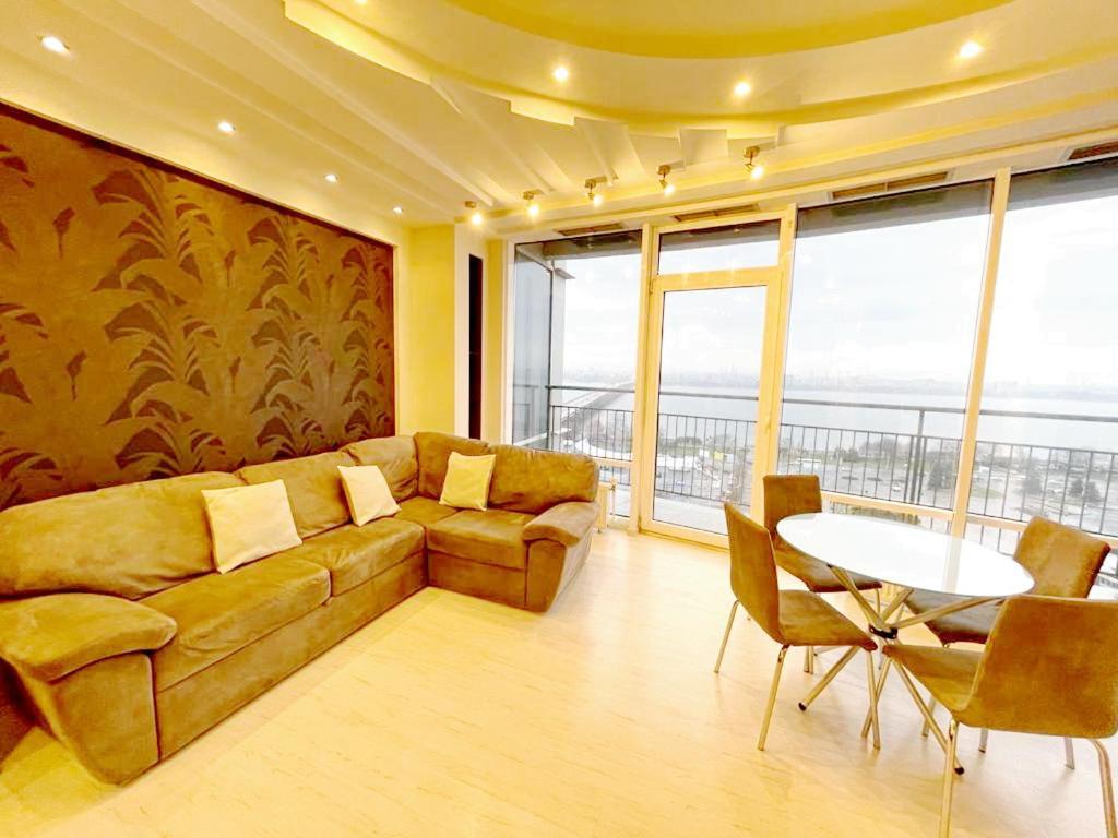 Most City Apart-Hotel Днепър Екстериор снимка