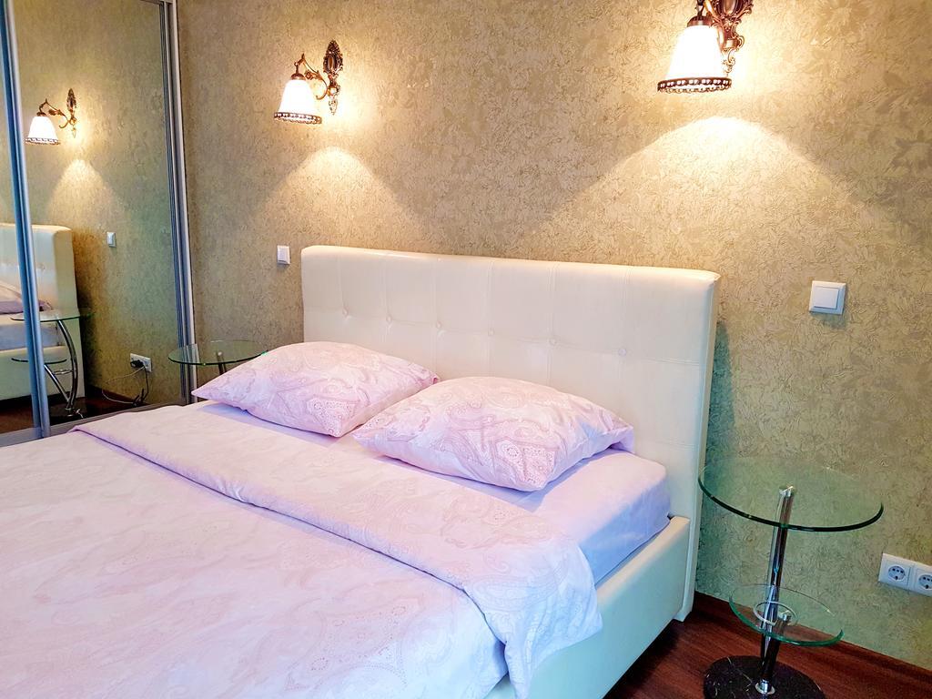 Most City Apart-Hotel Днепър Екстериор снимка
