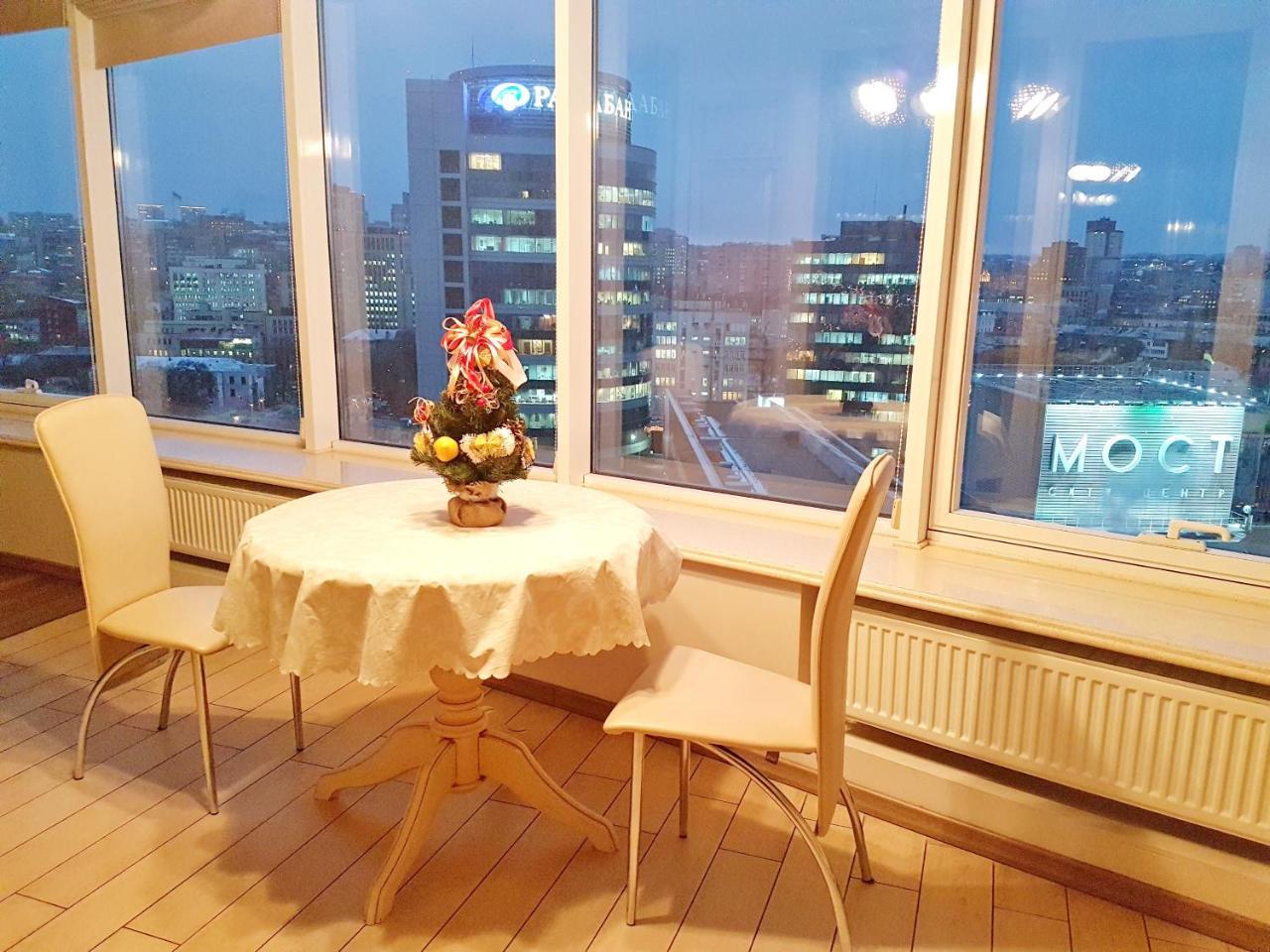 Most City Apart-Hotel Днепър Екстериор снимка